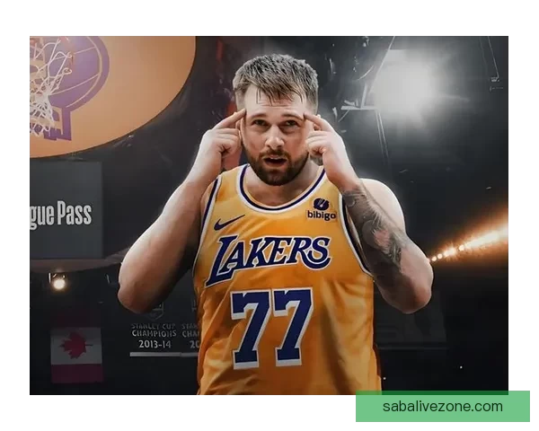 东契奇40分准三双创纪录力压詹姆斯全场最佳无詹姆斯难以取胜